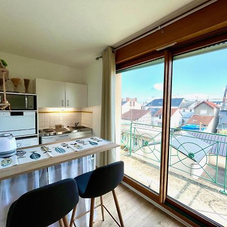 Salm, Coquet Studio Avec Balcon Ouistreham Extérieur photo