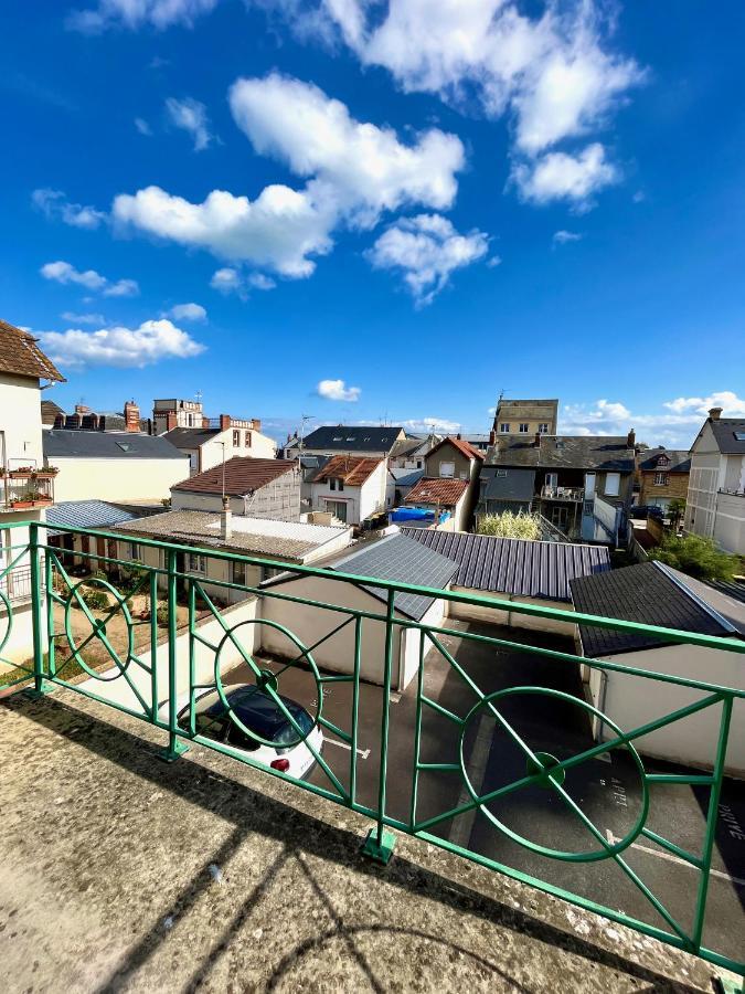 Salm, Coquet Studio Avec Balcon Ouistreham Extérieur photo