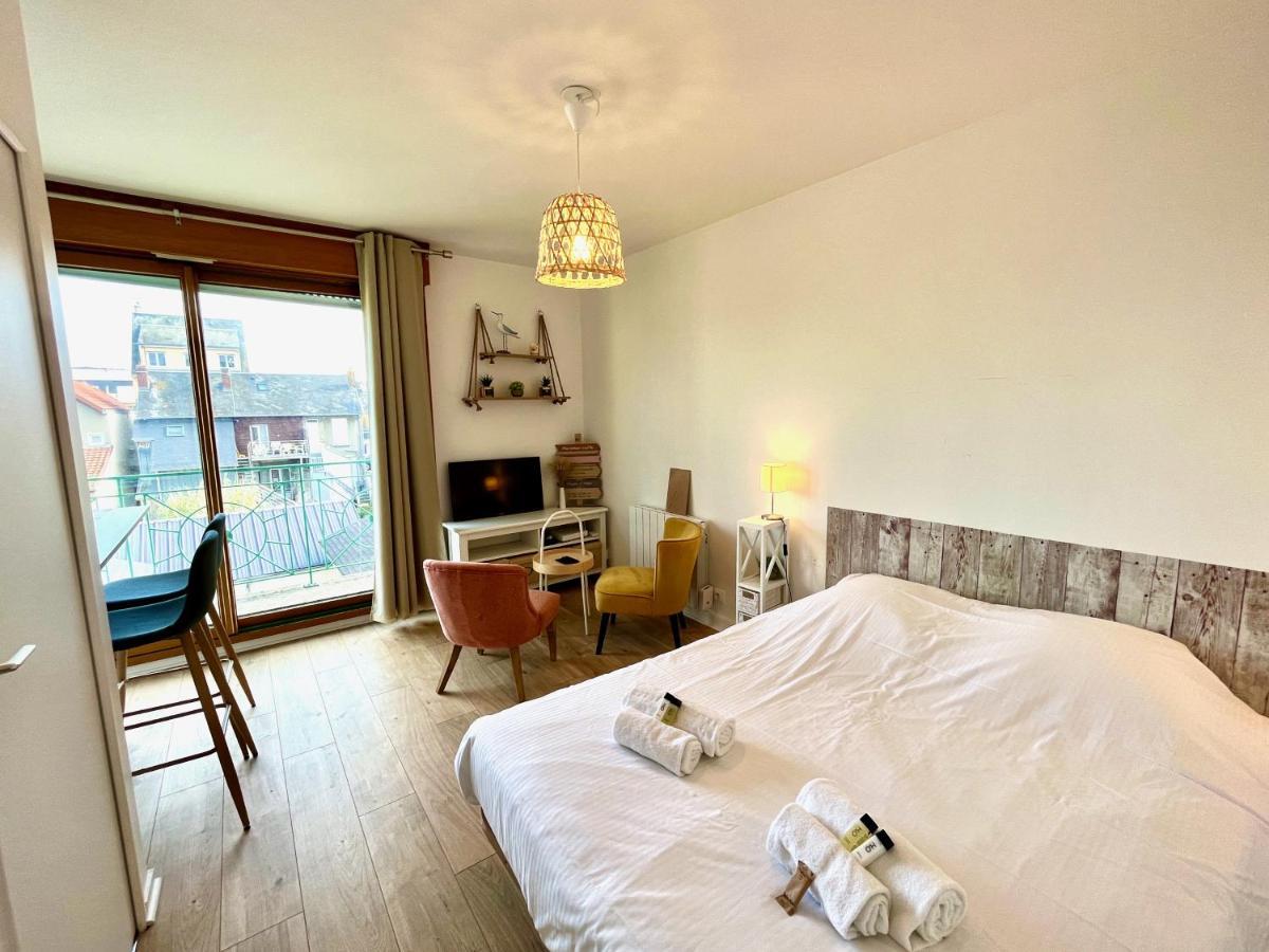 Salm, Coquet Studio Avec Balcon Ouistreham Extérieur photo
