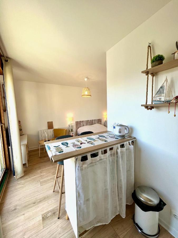 Salm, Coquet Studio Avec Balcon Ouistreham Extérieur photo